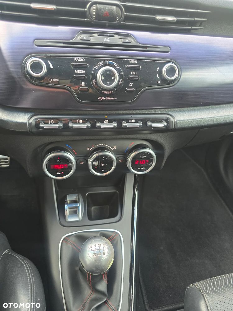 Alfa Romeo Giulietta 2.0 JTDM 16V Turismo - 18