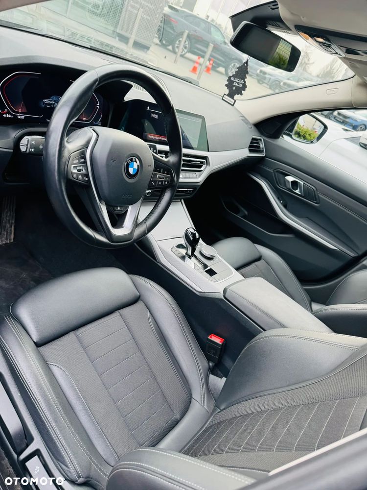 BMW Seria 3 318d mHEV M Sport - 5