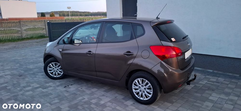 Kia Venga 1.6 CVVT Spirit - 10