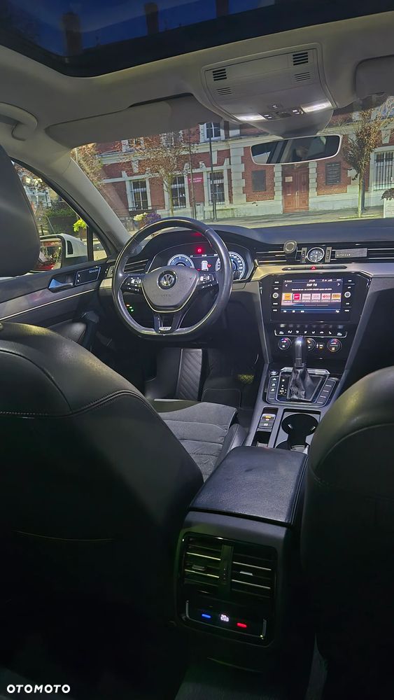 Volkswagen Passat 2.0 TDI SCR (BlueMotion Technology) DSG Highline - 10