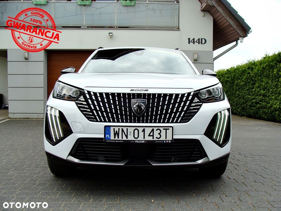Peugeot 2008 PureTech 130 Allure S&S EAT8 - 11