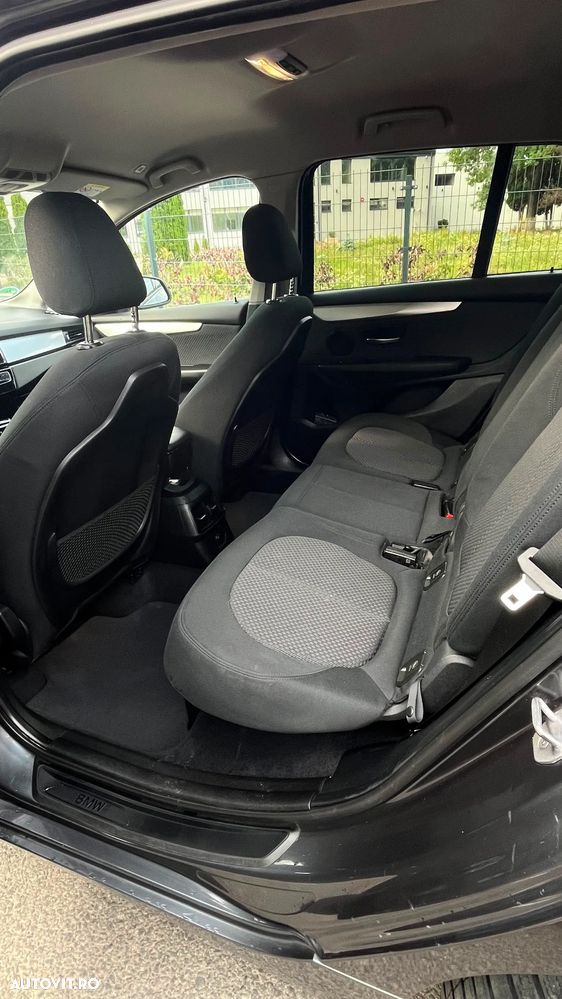 BMW Seria 2 218d Aut. - 8