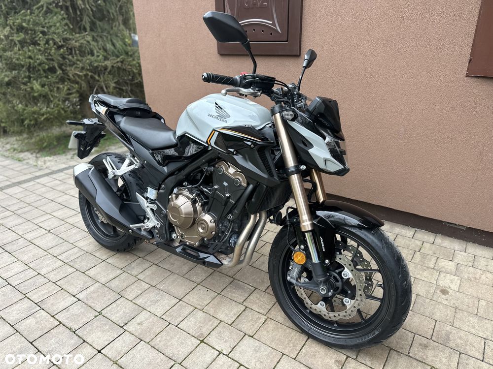Honda CB - 2