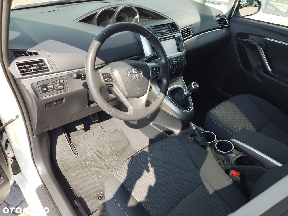 Toyota Verso 1.6 D-4D Active - 18