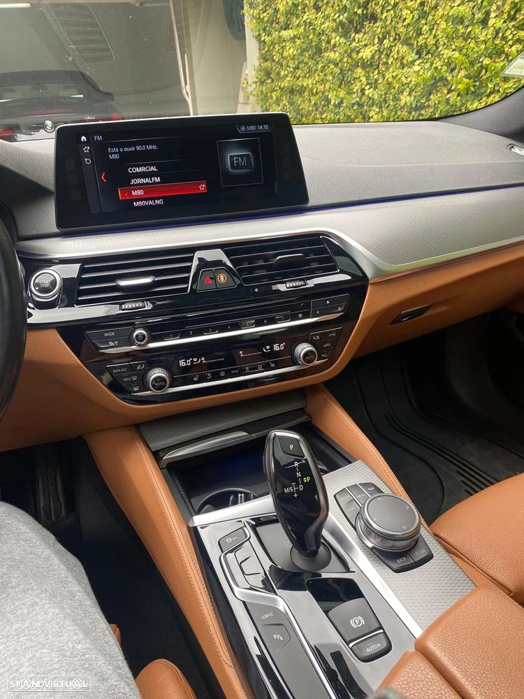 BMW 530 e iPerformance Pack M - 11