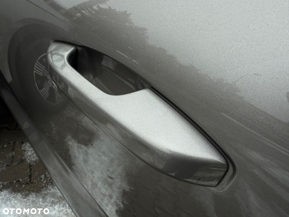 Volvo XC 40 D3 Momentum Pro - 16