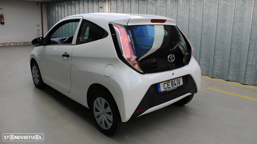 Toyota Aygo x-play - 5