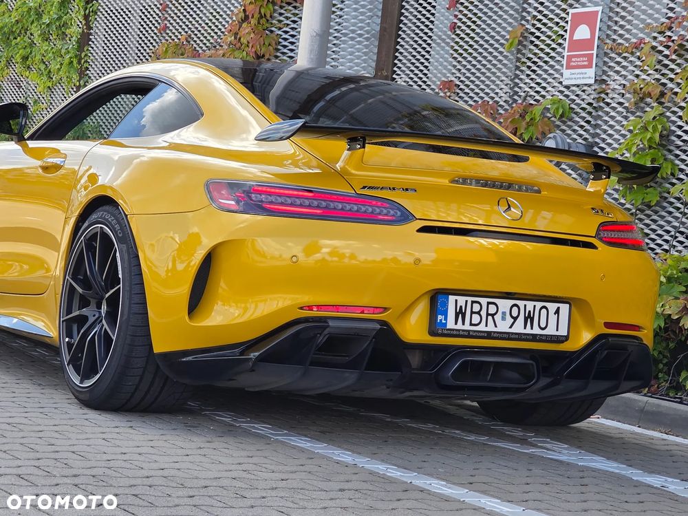 Mercedes-Benz AMG GT R - 15