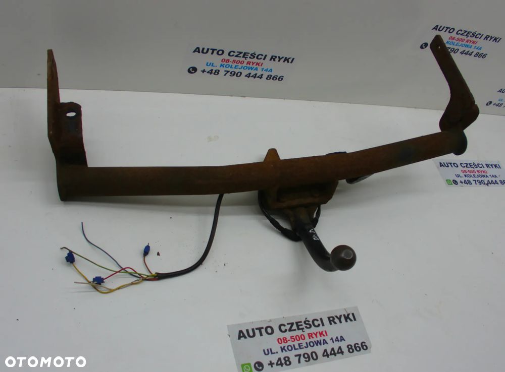 Volvo V40 Hak holowniczy - 2