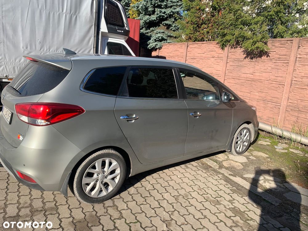 Kia Carens 1.7 CRDi L 7DCT - 2