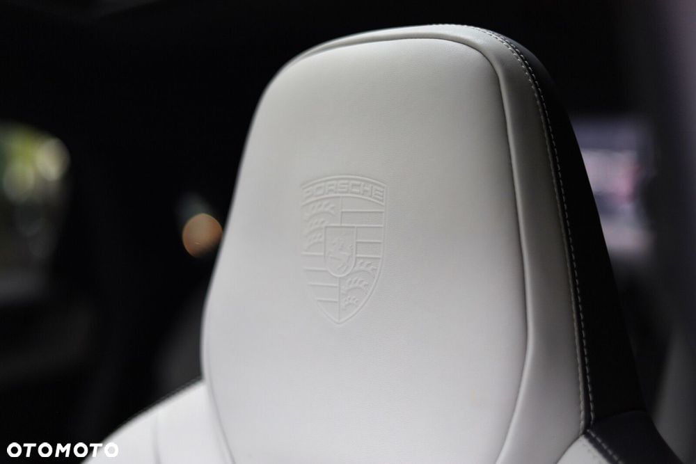 Porsche Cayenne - 18