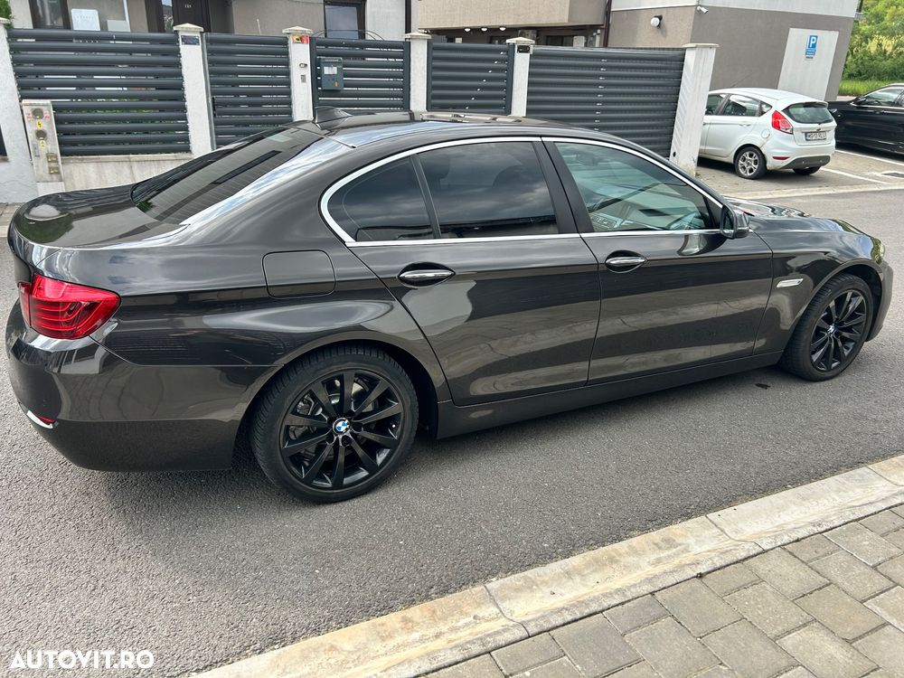 BMW Seria 5 520d xDrive - 6
