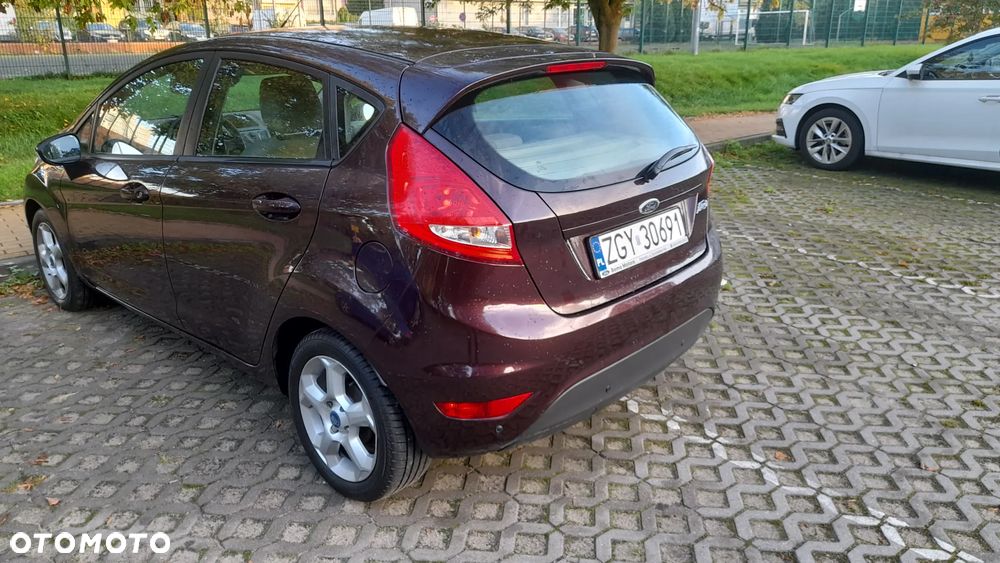 Ford Fiesta - 7