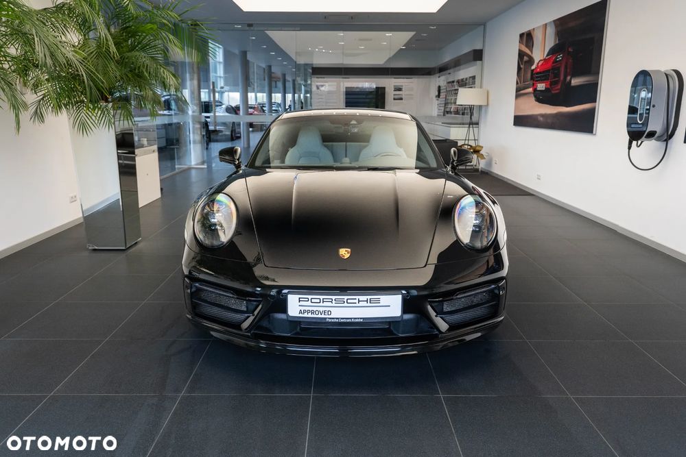 Porsche 911 Carrera 4S - 3