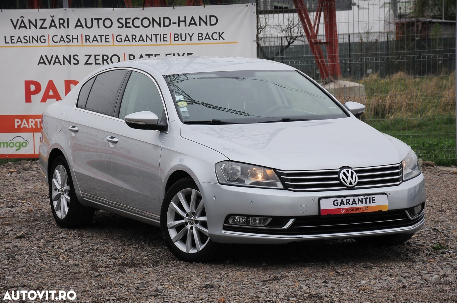 Volkswagen Passat - 2