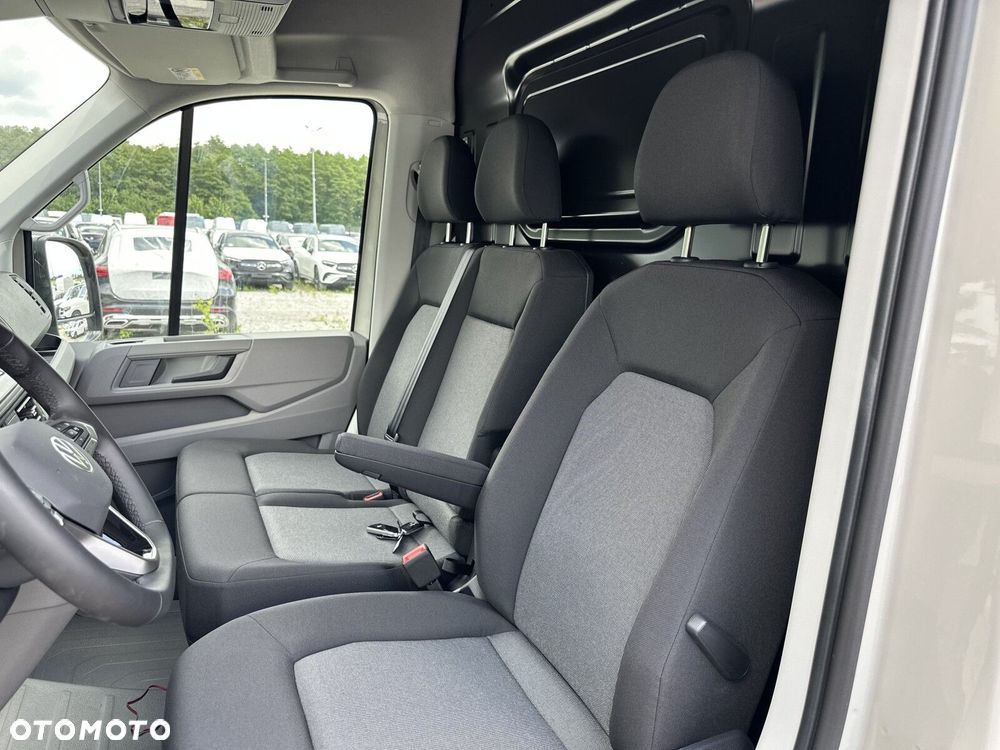 Volkswagen Crafter 35 Furgon z wysokim dachem silnik: 2,0 l EU6 SCR 177 KM, przedni 8-bieg.automatyczna, r.o : 4490 mm - 12