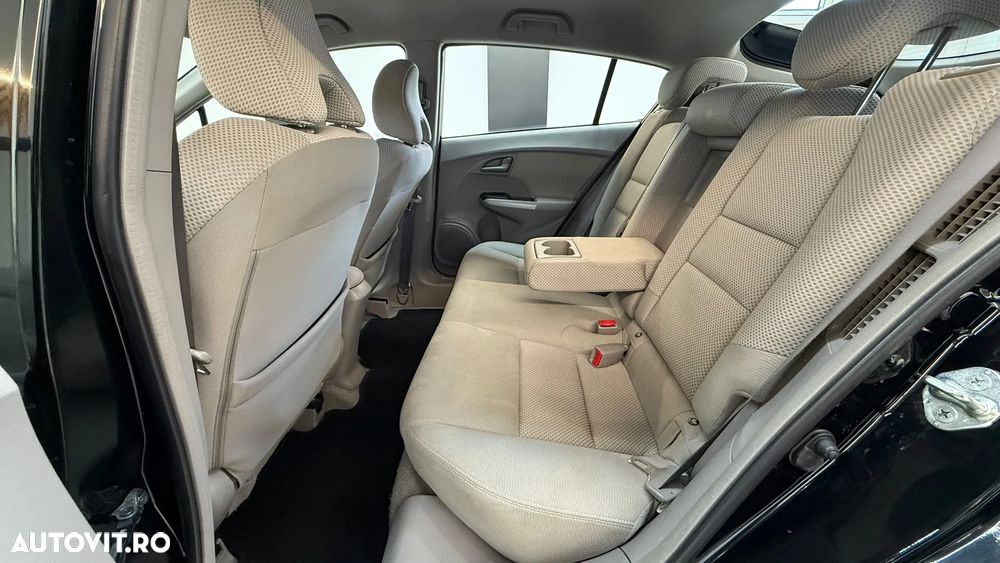 Honda Insight 1.3 - 9