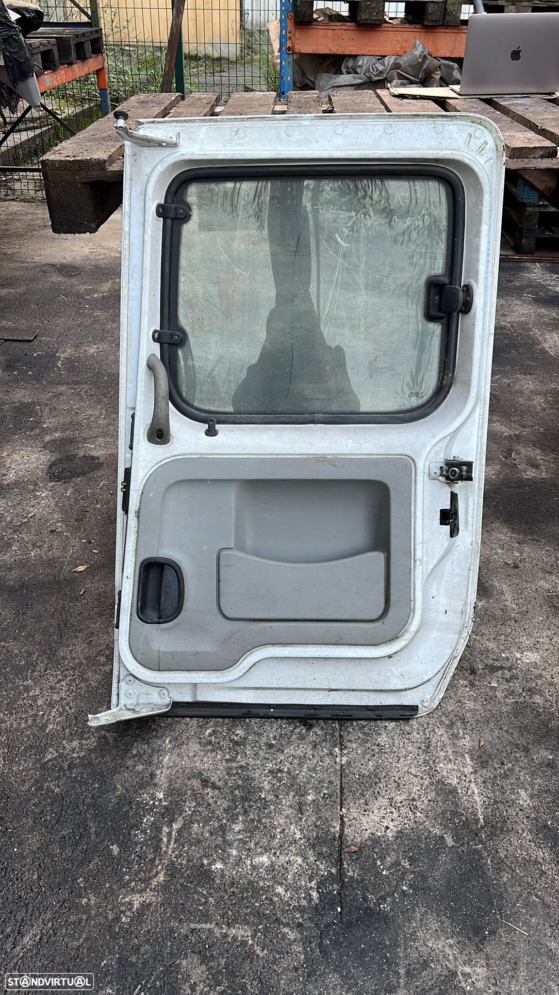 Porta Lateral Direita Renault Kango - 2