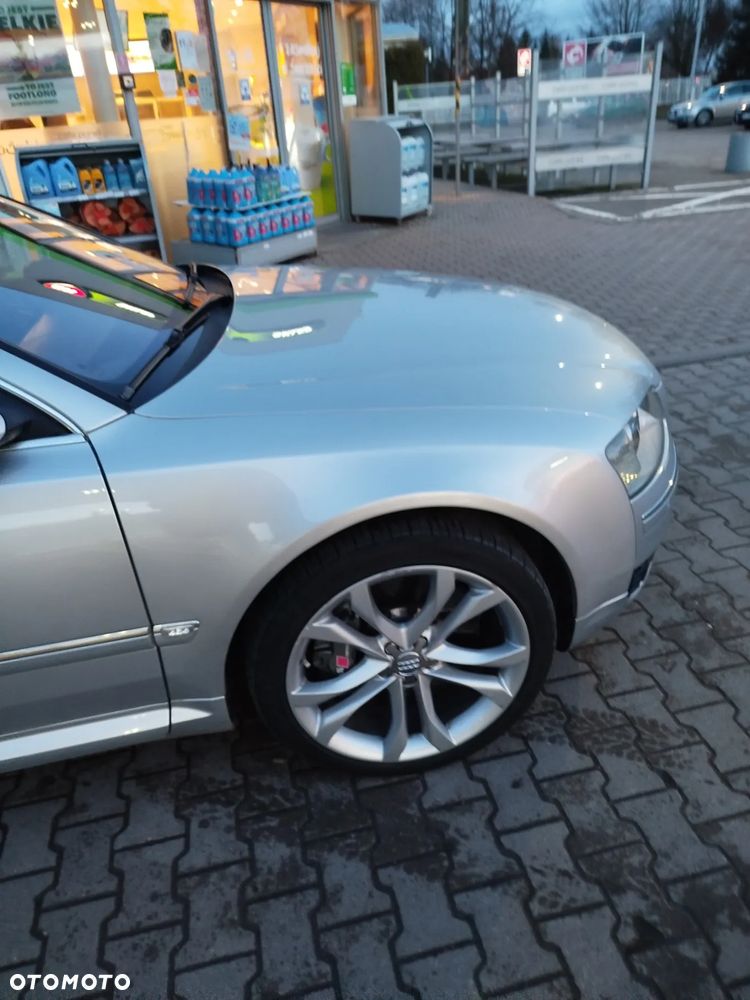 Audi A8 W12 quattro Langversion - 4