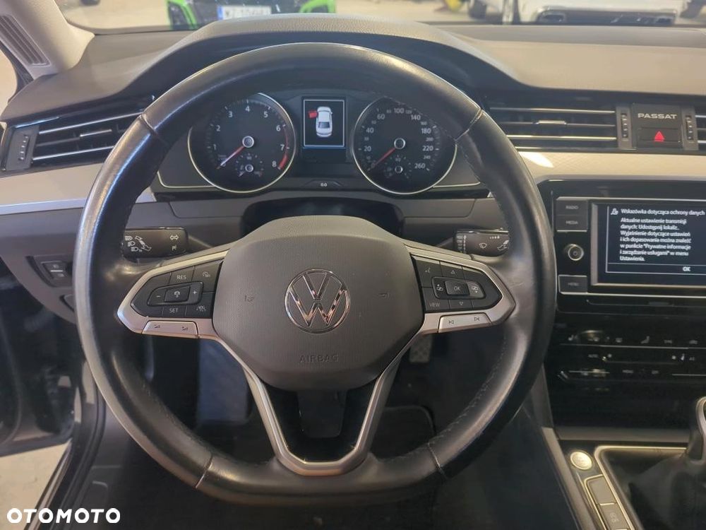 Volkswagen Passat 1.5 TSI EVO Business - 11