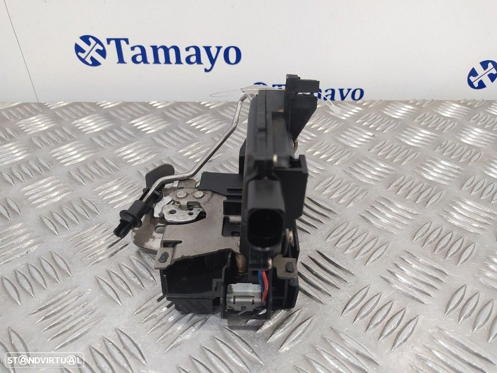 FECHADURA PORTA TRASEIRA DIREITA AUDI A4 AVANT 2007 - 3