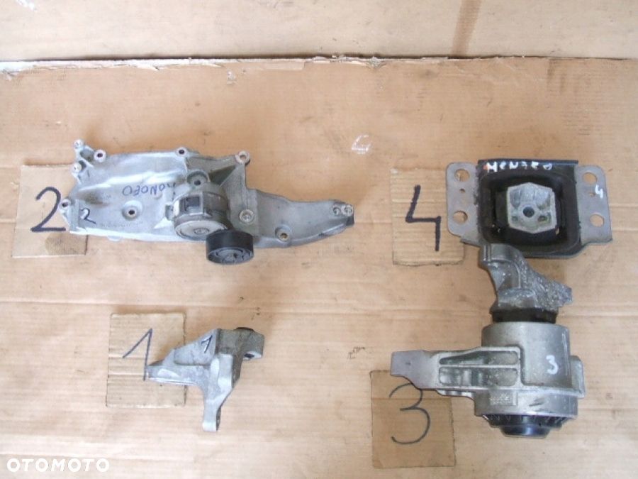 FORD MONDEO MK5 2.0TDCI ŁAPA PODUSZKA SILNIKA SKRZYNI BIEGÓW - 1