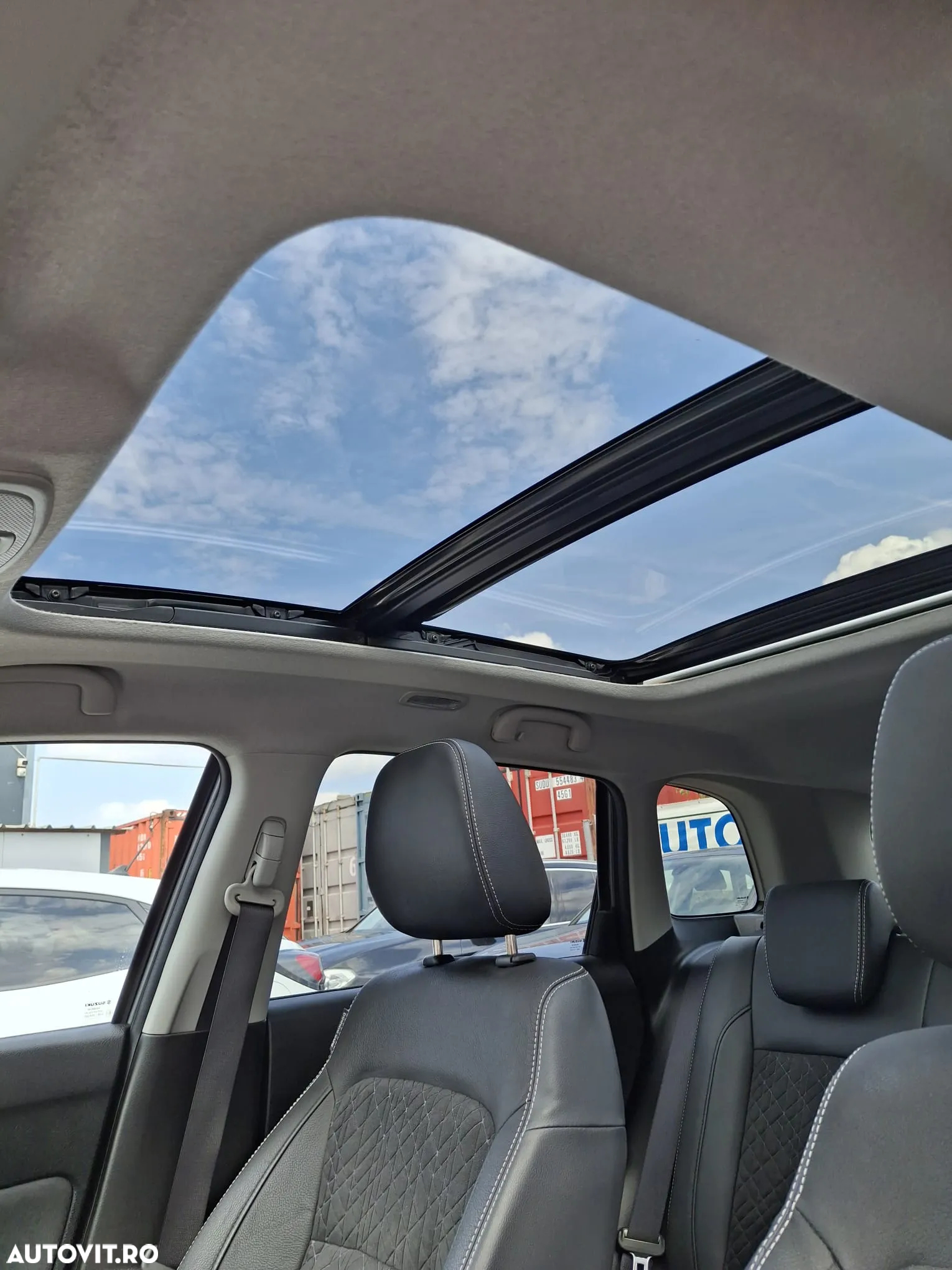 Suzuki Vitara 1.5 HEV Luxus - 27