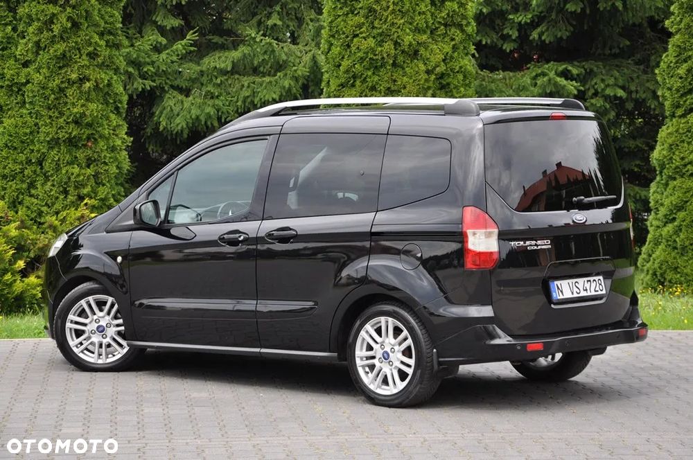 Ford Tourneo Courier 1.5 TDCi Titanium - 18