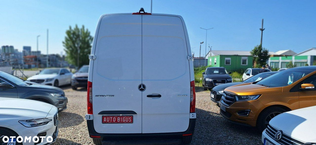 Mercedes-Benz Sprinter - 6