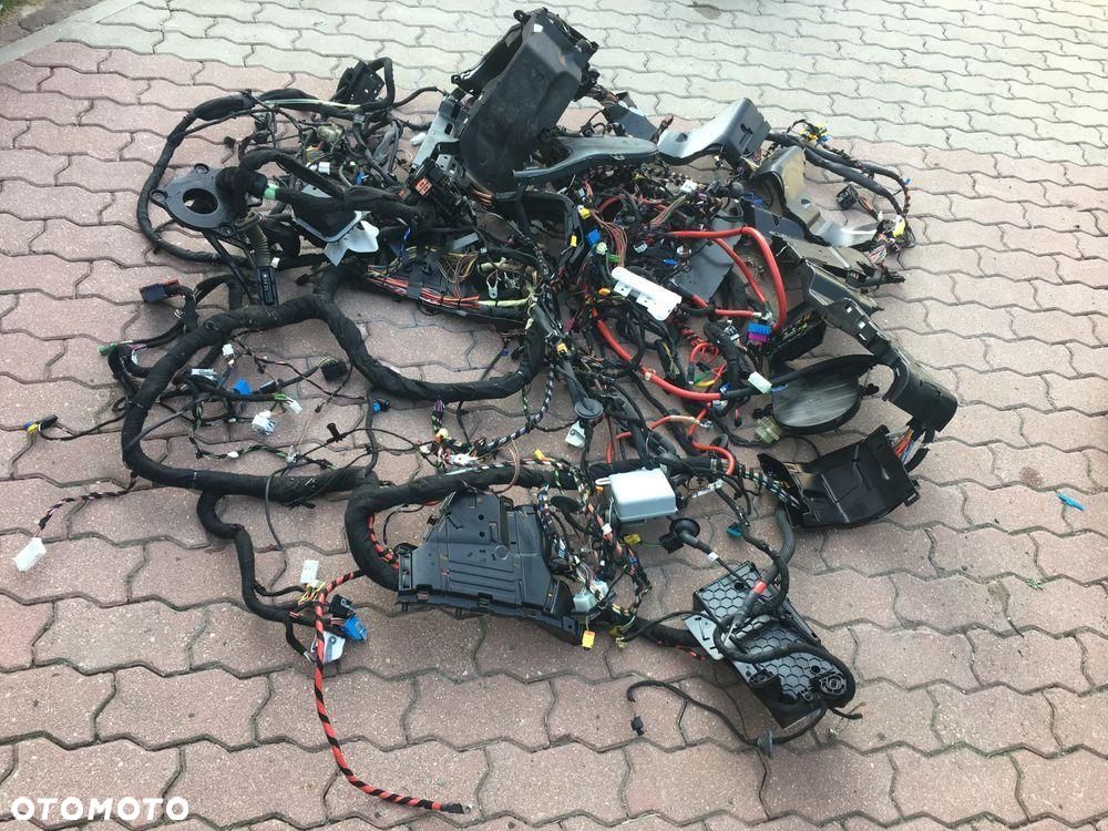 Mercedes W217 Coupe 5.0 i Benzyna Wiązka Instalacja Wnętrza 2017 - 3