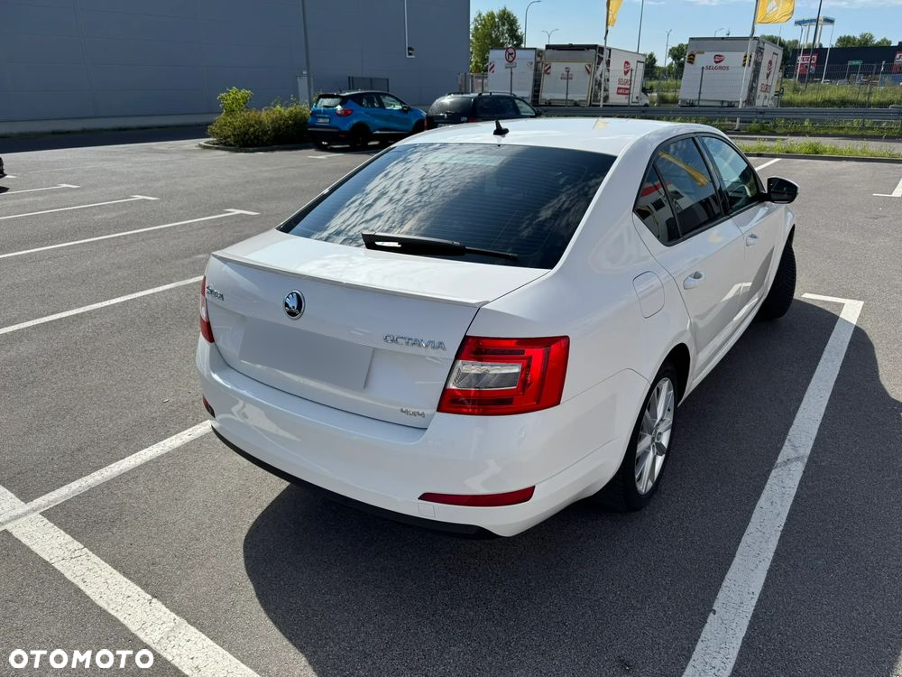 Skoda Octavia 2.0 TDI 4x4 Edition DSG - 5