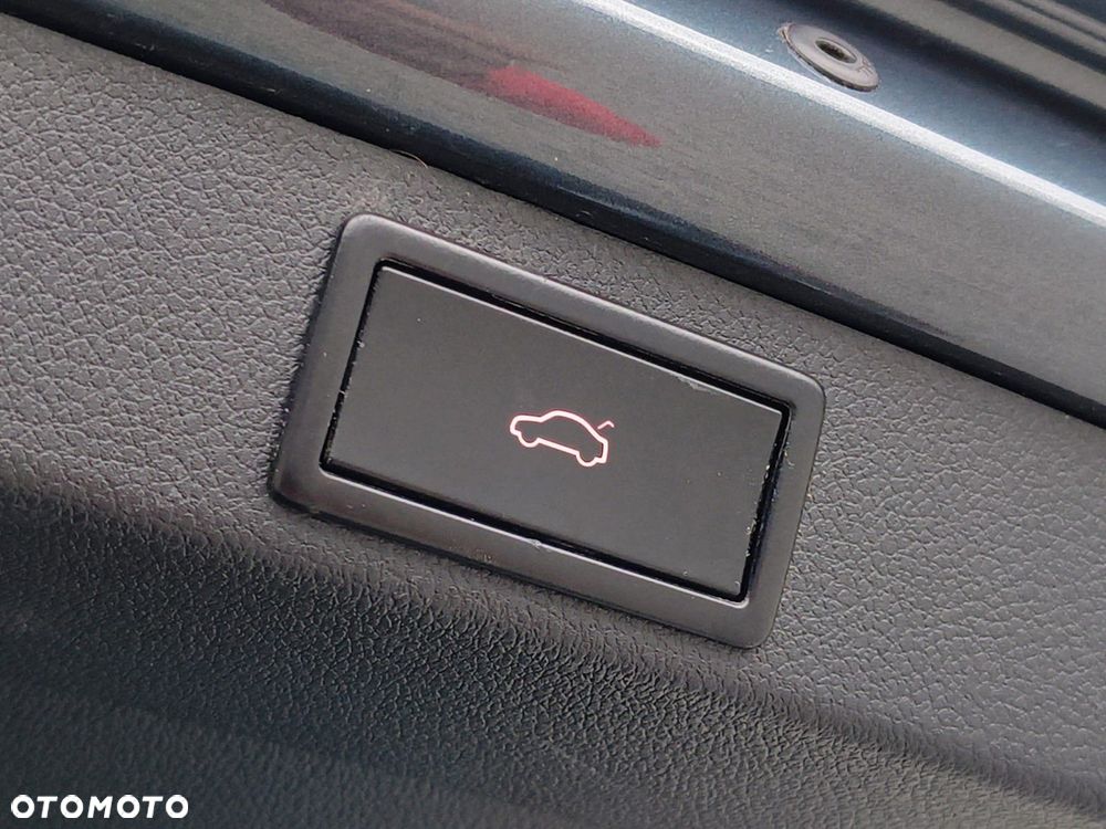 Skoda Octavia 2.0 TDI L&K DSG - 8