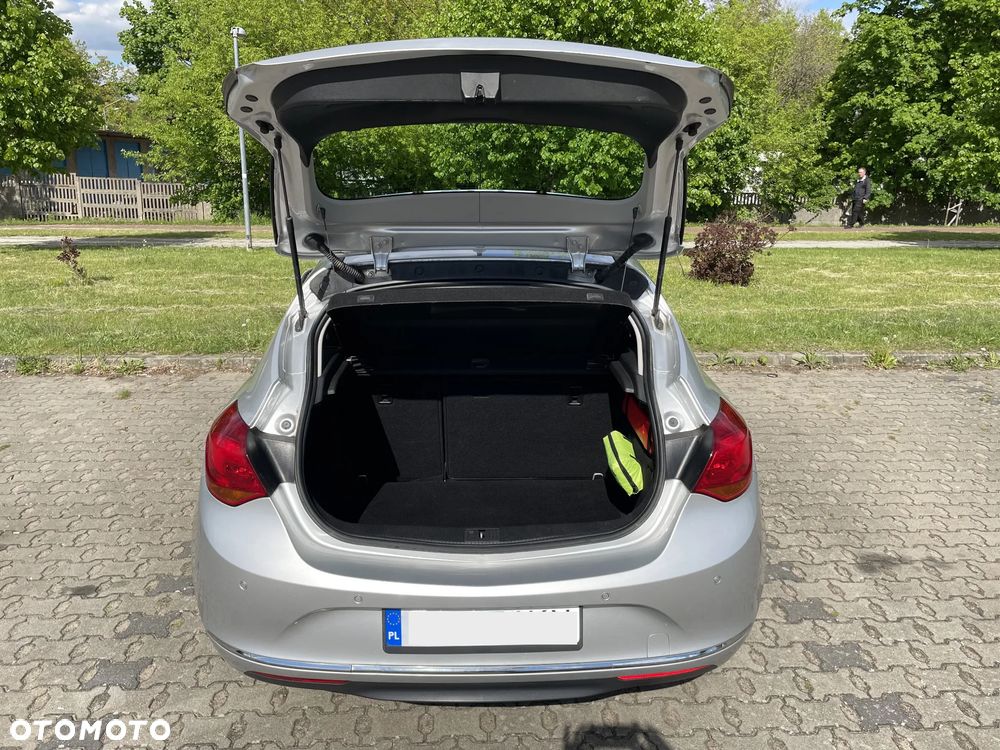Opel Astra 1.6 Essentia - 7