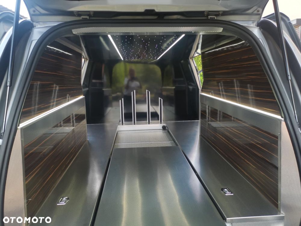 Lancia Voyager 2.8 Multijet 16v Silver - 10