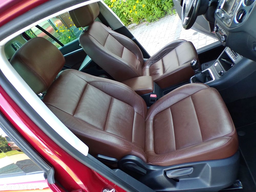 Volkswagen Tiguan 2.0 TDI DPF 4Motion BlueMotion Technology Exclusive - 25