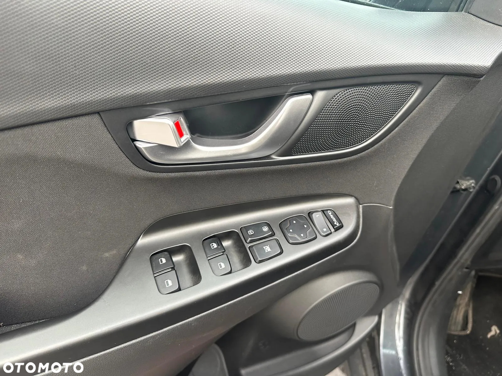 Hyundai Kona - 15