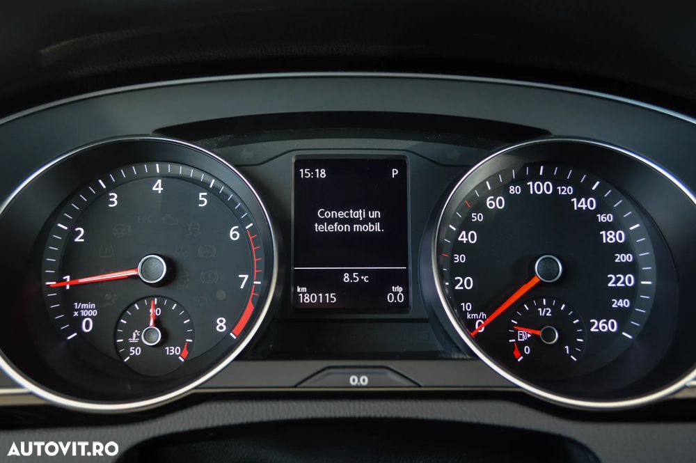 Volkswagen Passat 1.5 TSI ACT DSG Comfortline - 17