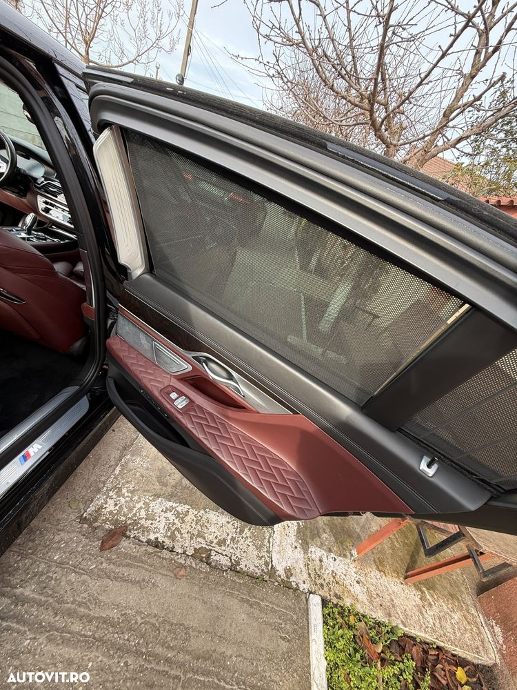 BMW Seria 7 750Li xDrive - 17