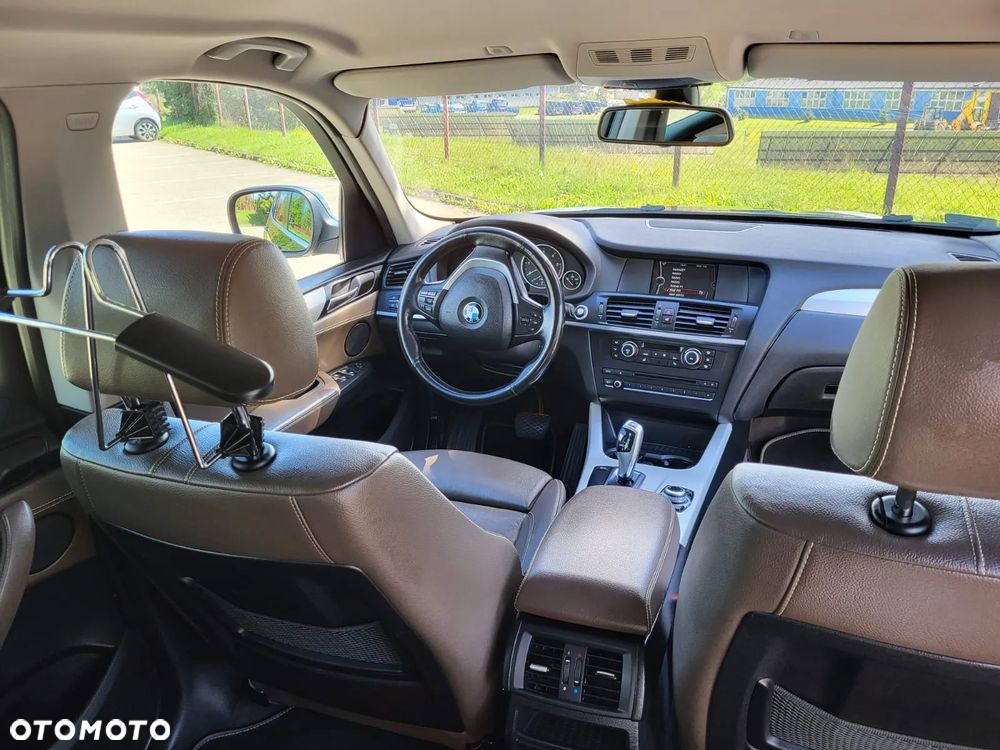 BMW X3 xDrive20d - 14