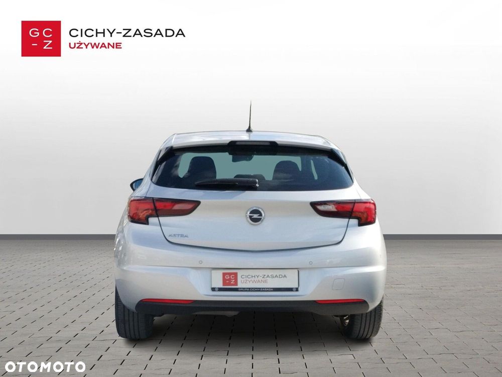 Opel Astra - 4