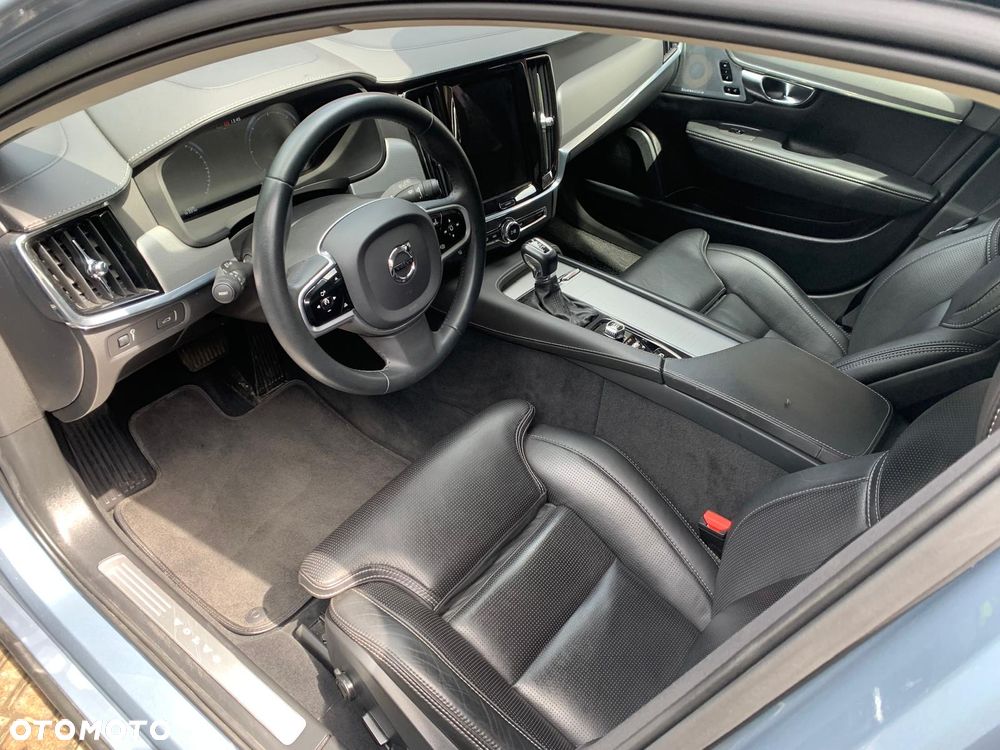 Volvo V90 D5 AWD Inscription - 8