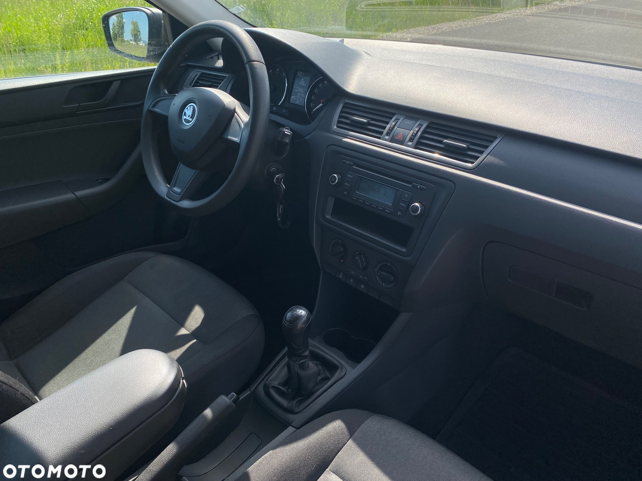 Skoda RAPID 1.2 TSI Active - 9