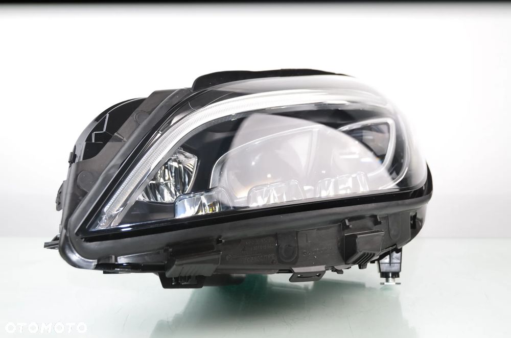 MERCEDES CLS W218 LED MULTIBEAM A2188203959 Lewy Przedni Oryginał - 1