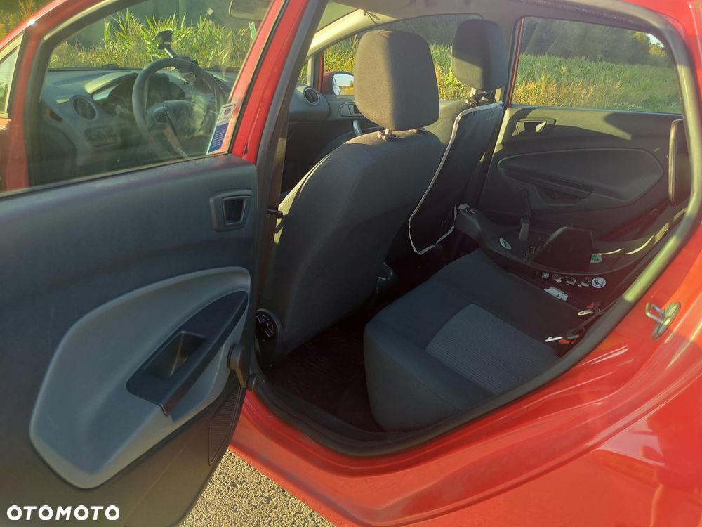 Ford Fiesta - 18