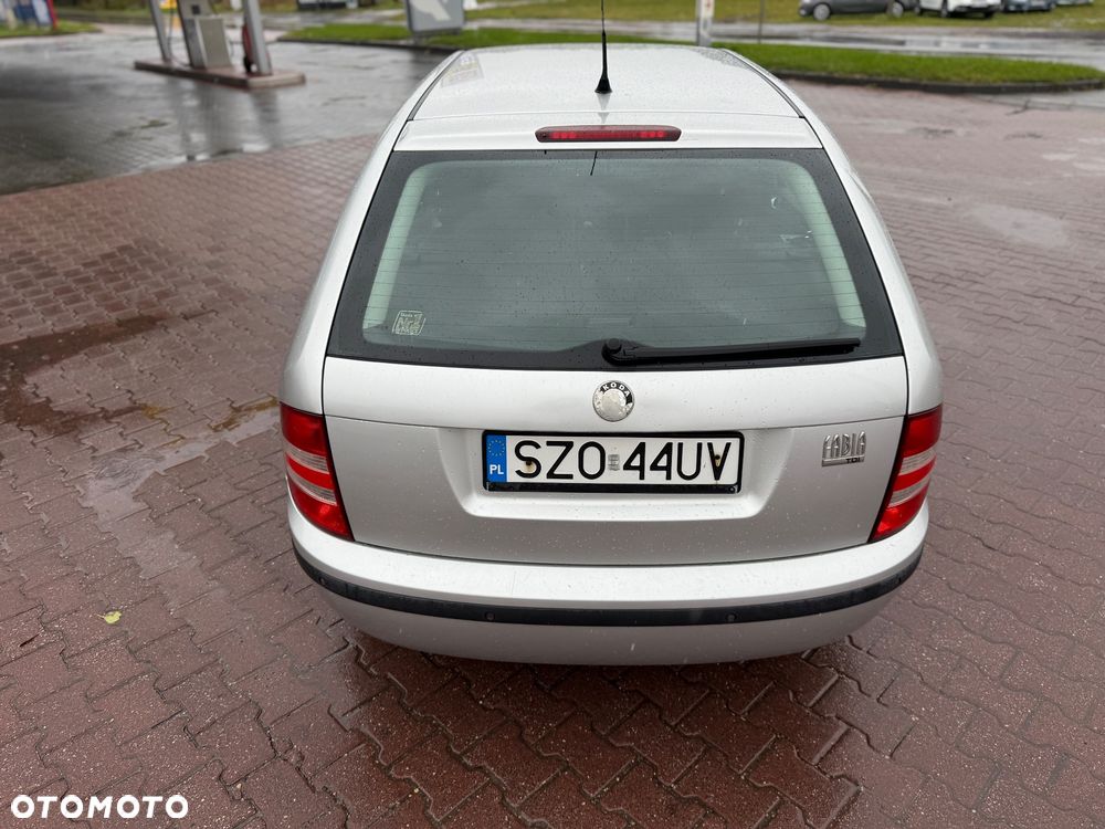 Skoda Fabia - 9