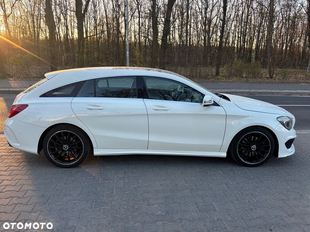 Mercedes-Benz CLA 250 4-Matic AMG Line - 9