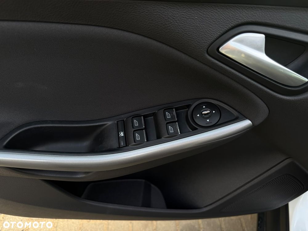 Ford Focus 1.0 EcoBoost Titanium - 19