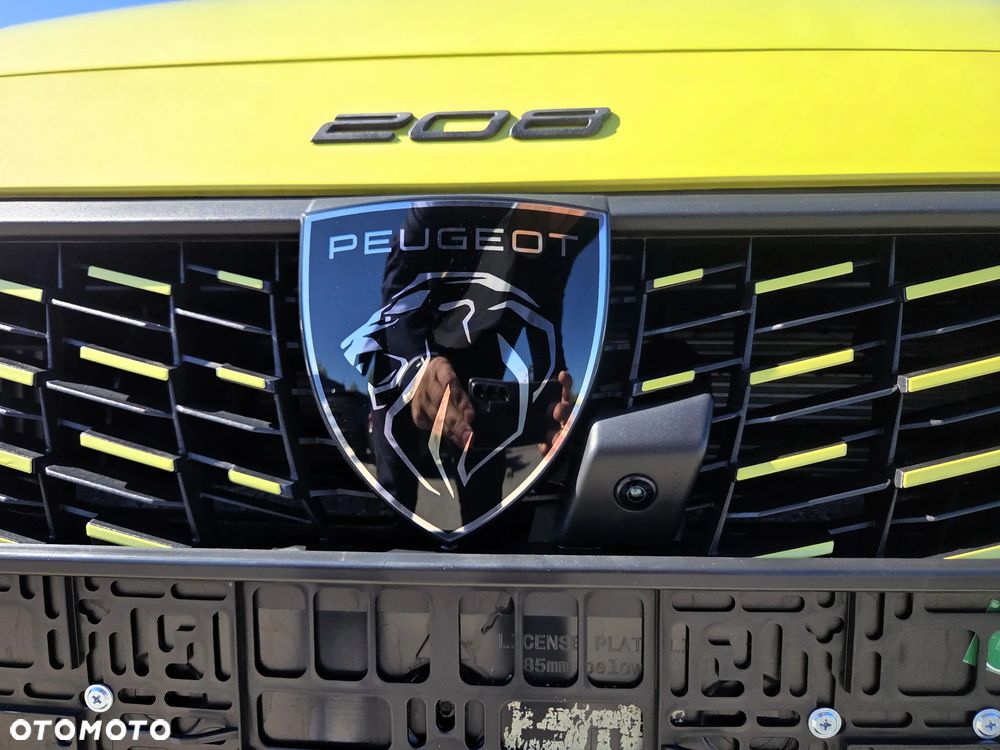 Peugeot 208 1.2 mHEV Allure - 16