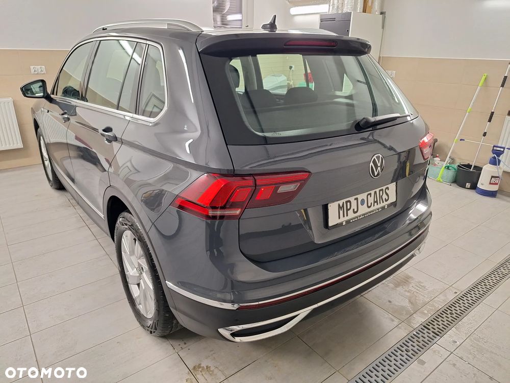 Volkswagen Tiguan 2.0 TDI SCR 4MotION DSG Elegance - 11
