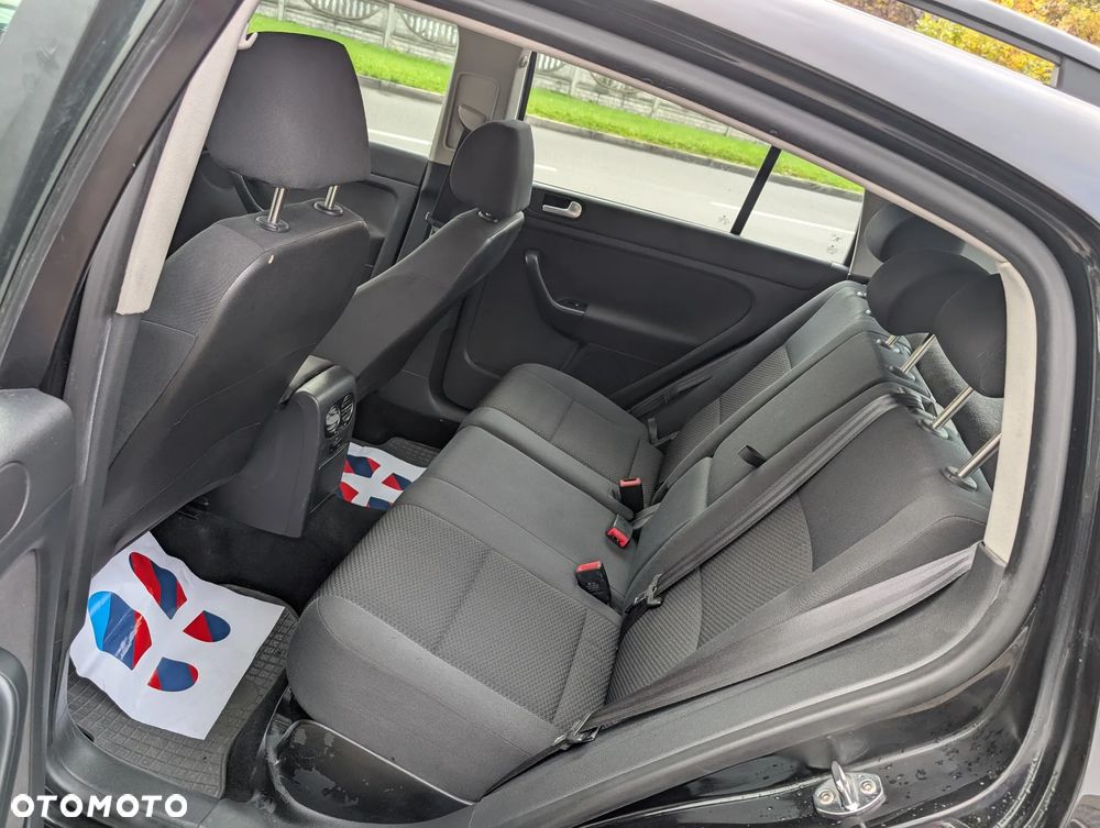 Volkswagen Golf Plus 2.0 TDI Comfortline - 8